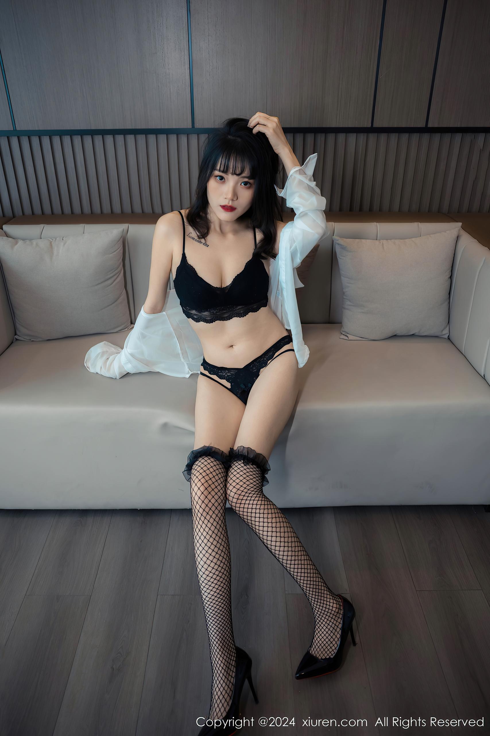 我十八线女明星 却因为一段视频火上热搜！av接口能接音频线吗