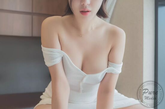 我是娱乐圈黑料遍地的女明星一次意外！国核嘉妮极品美胞15套